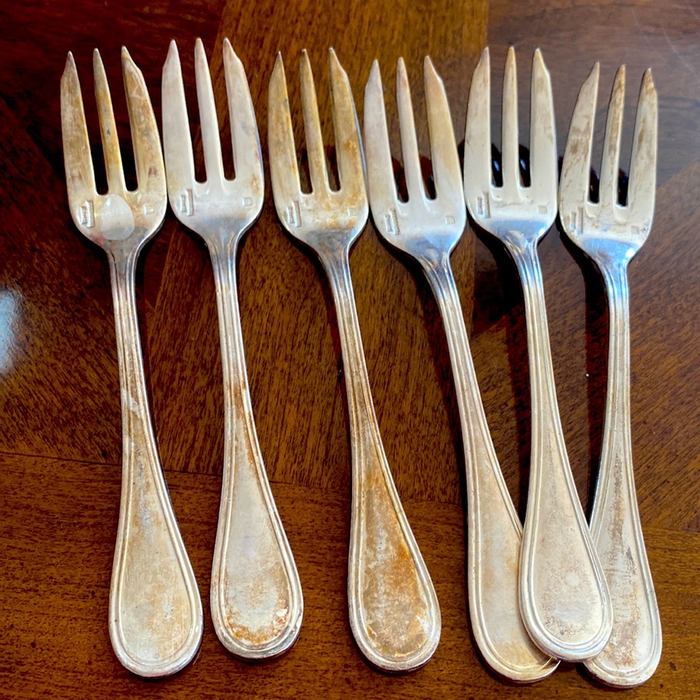 Silver deserts forks